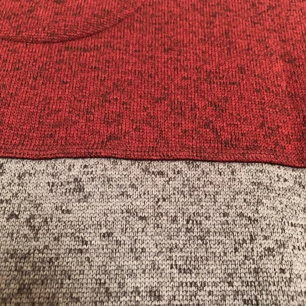 CLUB ROOM - NWT - M Sz L Colorblock Fleece Sweater Vest/Maroon & Grey. SO NICE!